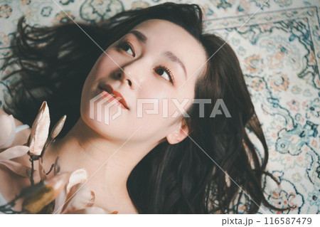 30s beauty 116587479