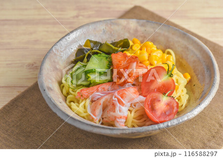 夏の定番麺料理 冷やし中華 夏の定番麺料理 冷やし中華 116588297