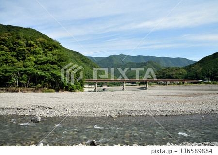 道の駅「奥熊野ほんぐう」から果無山脈を望む　【和歌山県田辺市本宮町】 116589884