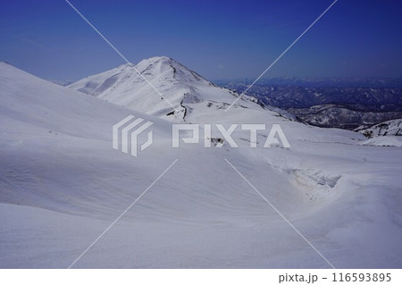 冬季月山の湯殿山 冬季月山の湯殿山 116593895