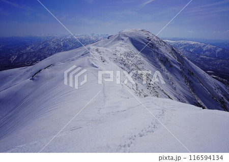 冬季湯殿山の稜線 冬季湯殿山の稜線 116594134