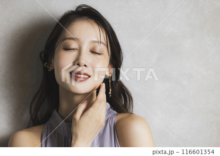 ロングヘアの女性 ロングヘアの女性 116601354