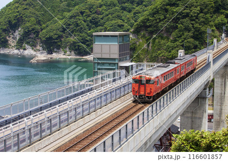 余部鉄橋・キハ 116601857