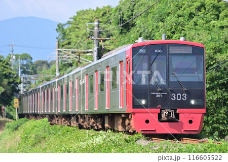筑肥線　一貴山ー加布里　JR九州　303系　K03編成（唐津） 116605522