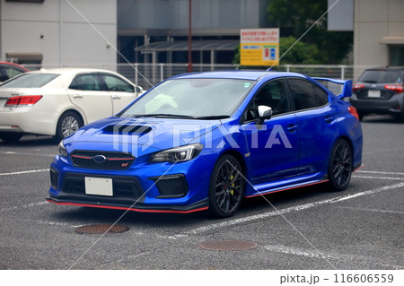 駐車場のスポーツカー イメージ 駐車場のスポーツカー イメージ 116606559