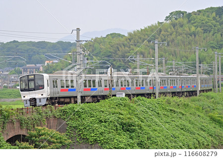 鹿児島本線　東郷－東福間　JR九州　811系　P111編成（南福岡） 116608279