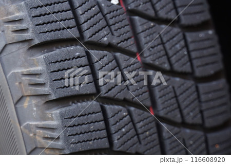 スタッドレスタイヤ 116608920