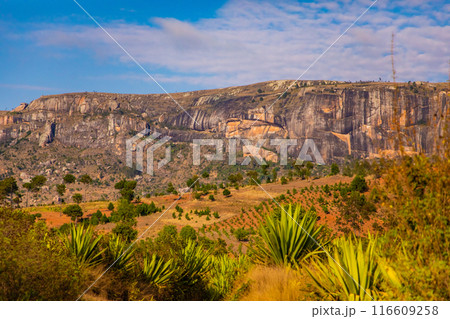 view of hills and mountains along main Madagascar road 116609258