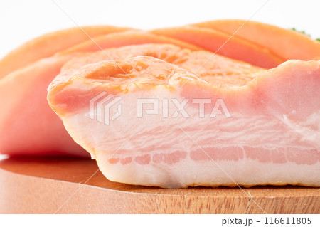 ブロックベーコンのクローズアップ ブロックベーコンのクローズアップ 116611805