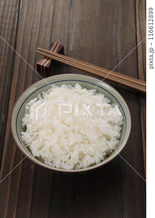 茶碗に盛られたご飯 茶碗に盛られたご飯 116612899