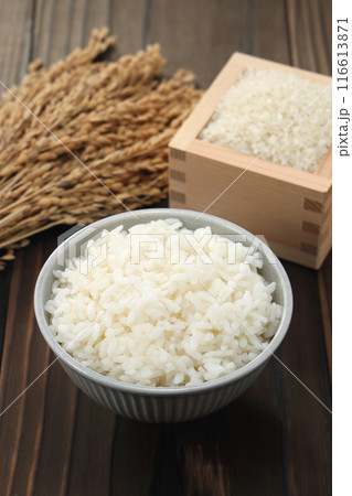 茶碗に盛られたご飯 茶碗に盛られたご飯 116613871
