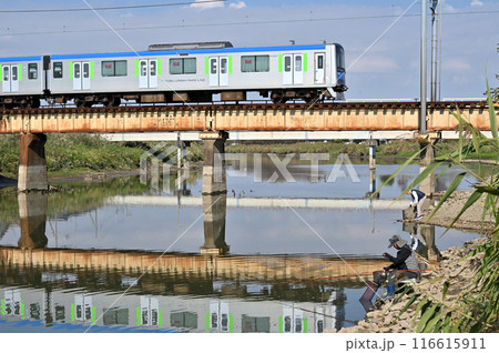 鉄道 私鉄:東武野田線 古利根川橋梁 埼玉県春日部市 鉄道 私鉄:東武野田線 古利根川橋梁 埼玉県春日部市 116615911