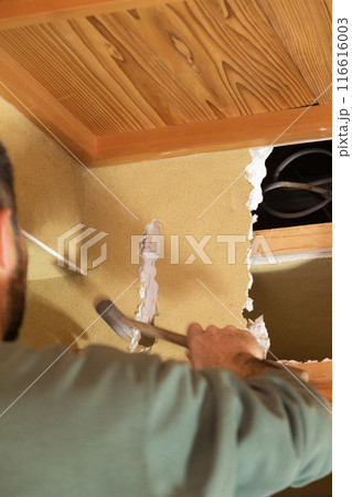内装工事 解体作業 内装工事 解体作業 116616003
