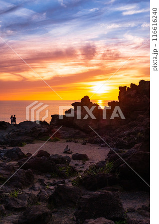 十六羅漢岩・夕景 116616240