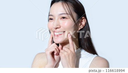 歯並びが綺麗な女性イメージ 歯並びが綺麗な女性イメージ 116618994