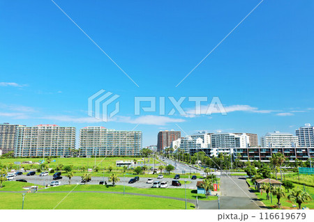 千葉県 新浦安 青空の街並みとマンション 千葉県 新浦安 青空の街並みとマンション 116619679