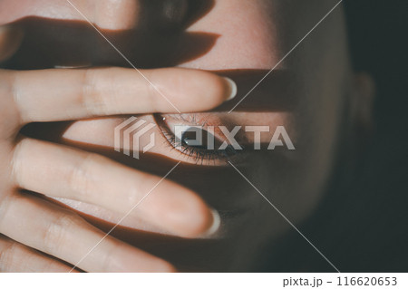 目のUVケア 116620653