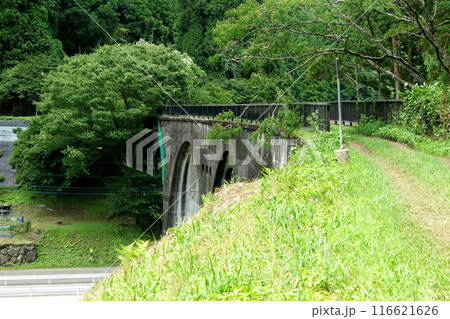熊本県阿蘇郡小国町　旧国鉄宮原線遊歩道の風景　幸野川橋梁 116621626