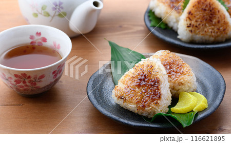 焼きおにぎり 116621895