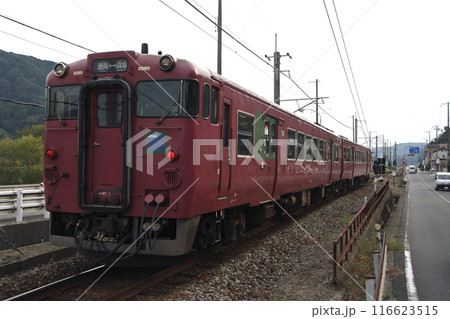 山陰本線キハ47最初期車（城崎温泉⇔鳥取） 116623515