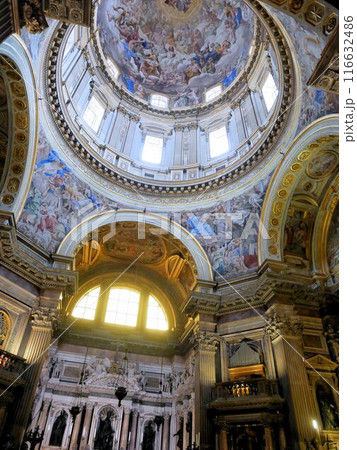 ナポリ司教座教会　（ナポリ大聖堂）（イタリア） 116632486