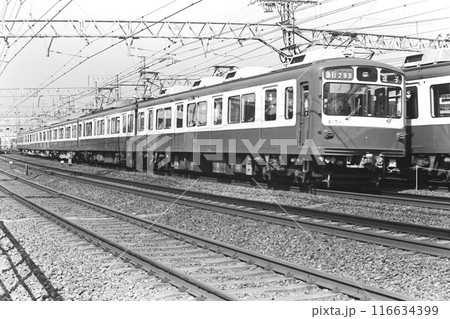 京急、元祖!現在の京急色の800形、6両固定編成、817-1~6、1982年3月22日 京急、元祖!現在の京急色の800形、6両固定編成、817-1~6、1982年3月22日 116634399