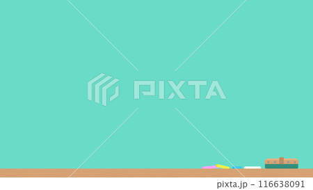 明るいグリーンの黒板にカラフルなチョークと黒板消し - 横長のおしゃれな背景素材 - 16:9 116638091