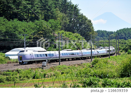 中央本線 長坂ー小淵沢 JR東日本 E351系 S02編成(松本) スーパーあずさ 中央本線 長坂ー小淵沢 JR東日本 E351系 S02編成(松本) スーパーあずさ 116639359