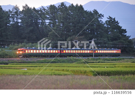 しなの鉄道　御代田ー平原　しなの鉄道　169系　S52編成 116639556