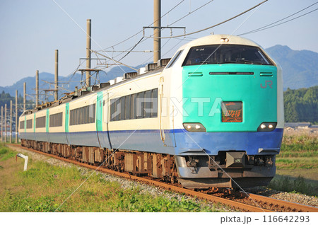 羽越本線 村上ー岩船町 JR東日本 485系 R26編成(新潟) いなほ 羽越本線 村上ー岩船町 JR東日本 485系 R26編成(新潟) いなほ 116642293