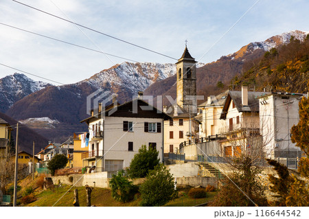 Alpine township of Finero on background of snowy mountains in winter 116644542