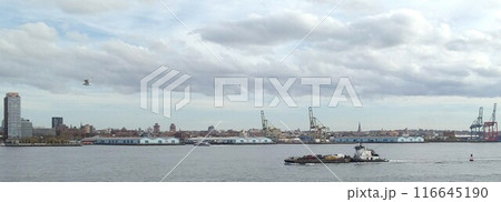 海上から見た港 海上から見た港 116645190