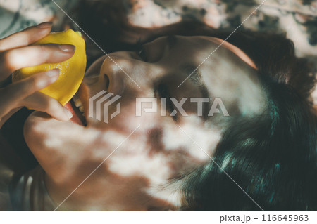 30s beauty 116645963