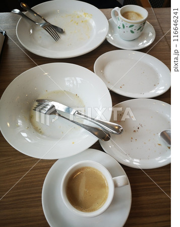 ファミリーレストランでモーニングの食後のコーヒー 116646241