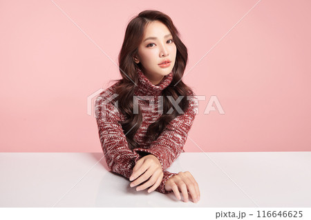 Beautiful young asian woman with clean fresh skin on pink background, Face care, Facial treatment, Cosmetology, beauty and spa, Asian women portrait. 116646625