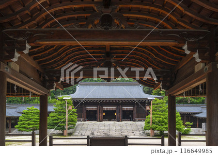 近江神宮　外拝殿　内拝殿（滋賀県大津市） 116649985