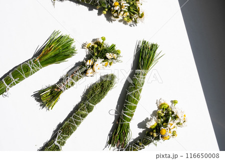 Smudge sticks dried for smoked home. 116650008