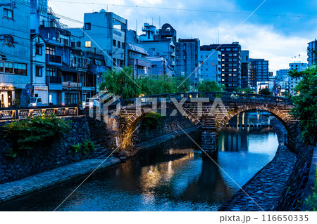 中島川と眼鏡橋の夜景ライトアップ　【長崎市】 116650335