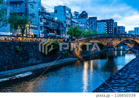 中島川と眼鏡橋の夜景ライトアップ　【長崎市】 116650339