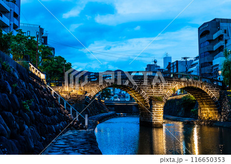 中島川と眼鏡橋の夜景ライトアップ　【長崎市】 116650353