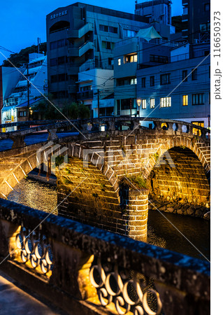 中島川と眼鏡橋の夜景ライトアップ 【長崎市】 中島川と眼鏡橋の夜景ライトアップ 【長崎市】 116650373