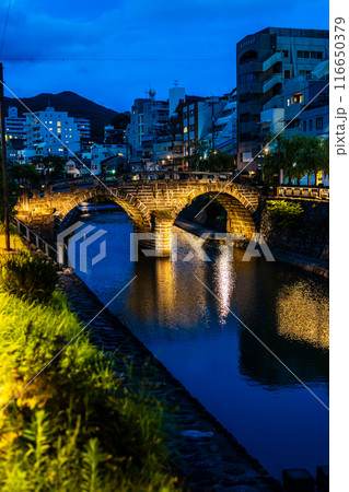 中島川と眼鏡橋の夜景ライトアップ 【長崎市】 中島川と眼鏡橋の夜景ライトアップ 【長崎市】 116650379