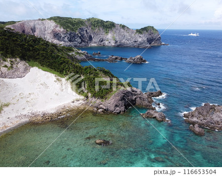 Oura Beach is located on the northeast coast of Shikinejima Island in Tokyo JAPAN and is a sandy and secluded place to relax 116653504