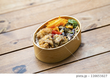 曲げわっぱ弁当 116653827