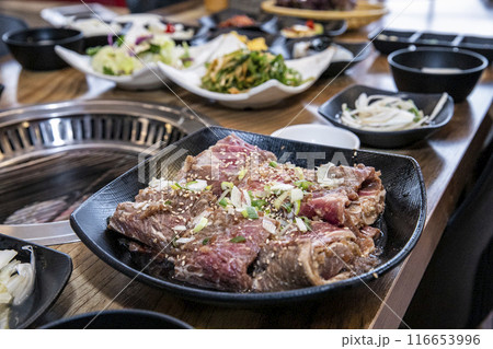 Korean bbq Marinated Grilled Beef Ribs 116653996