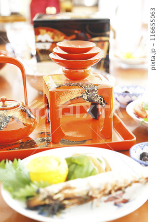 お正月の料理とお屠蘇器 お正月の料理とお屠蘇器 116655063