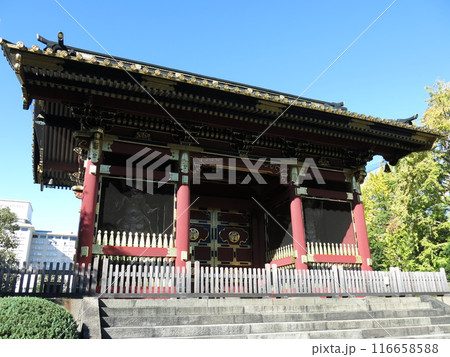 東京都港区芝公園の日比谷通り沿いにある有章院（徳川家継）霊廟二天門 116658588