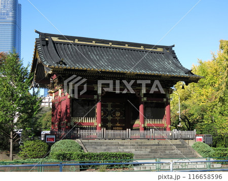 東京都港区芝公園の日比谷通り沿いにある有章院（徳川家継）霊廟二天門 116658596