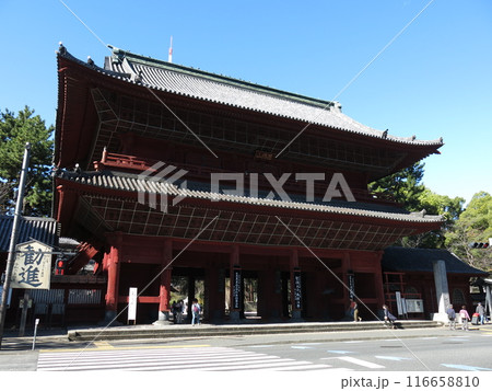 東京・芝の増上寺（三解脱門） 116658810