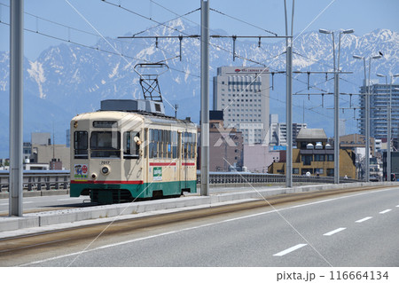 ライトレール　富山県富山市 116664134